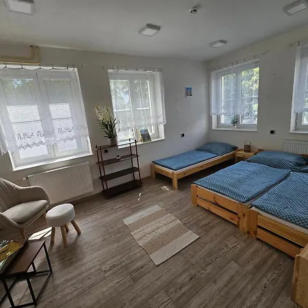A Mezni Louka Apartment Hrensko